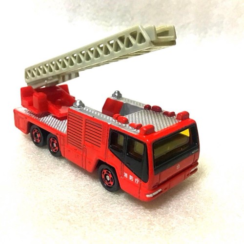 Tomica hino fire engine with - fire,