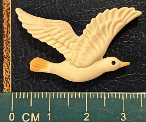 Elegant sea bird detailed - elegant,