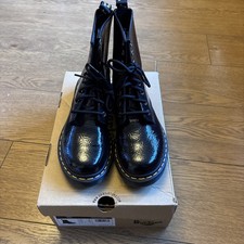 Dr Martens 1460 Distressed