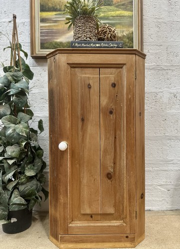Stunning farmhouse rustic pine - farmhouse,