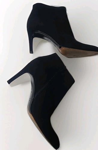 Yves saint laurent - saint, suede