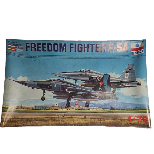 Esci freedom fighter 5a - esci, f-5a
