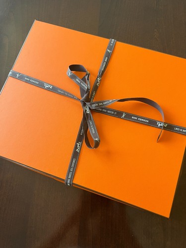 Hermes gift box - hermes,