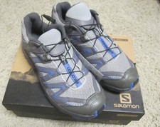 NEW Womens Size 5 SALOMON