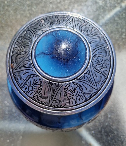 Urn for human ashes - human, –