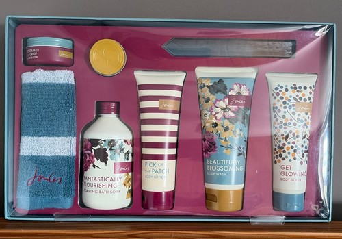 Joules bath body 7 piece - &,