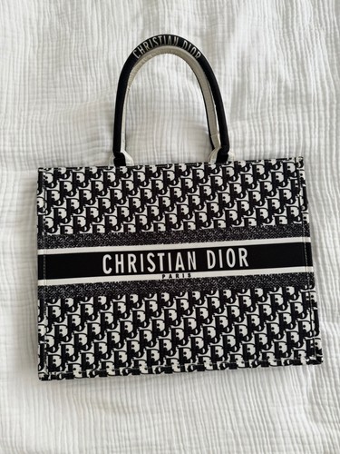 Black and white monochrome - white,