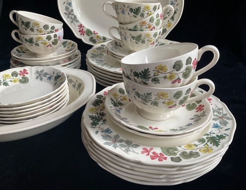 44pc vintage wedgwood - 44pc,