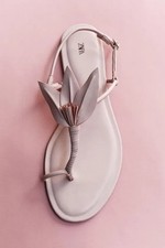 ZARA FLAT SANDALS WITH FLOWER