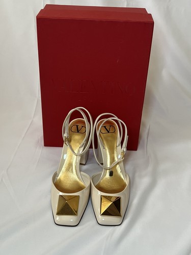 Authentic valentino garavani - authentic,