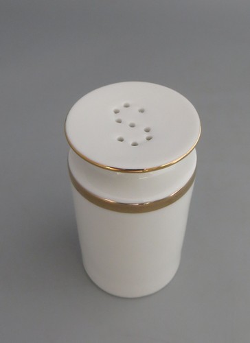 Thomas medallion thick gold - thomas,