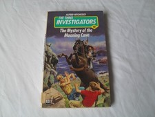 THE THREE INVESTIGATORS - The Mystery of the Moaning Cave p/b (no. 10 in series)