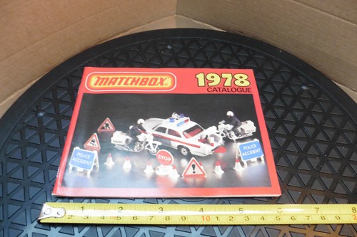 Crisp vintage matchbox 1978 - vintage,