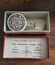  La Brise Vintage Art Deco