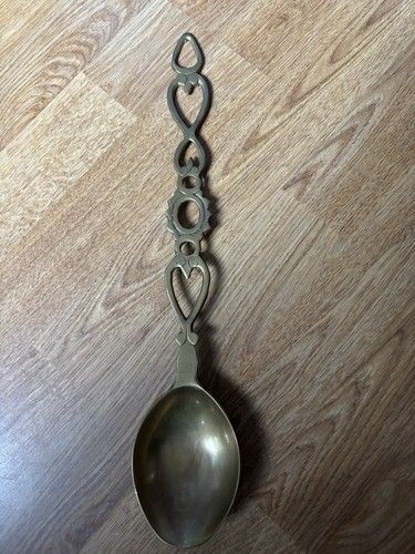 Vintage brass welsh - welsh, love