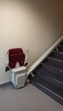 STANNAH 420 STAIR LIFT WITH 1 YR GUARANTEE: MOBILITY EQUIPMENT