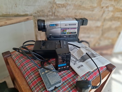 Panasonic rz1 camcorder - panasonic, nv-rz1