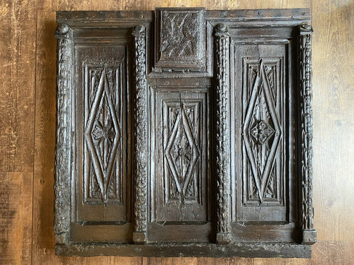 Elizabeth oak coffer front - i,