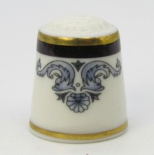 COLLECTABLE FINE CHINA THIMBLE