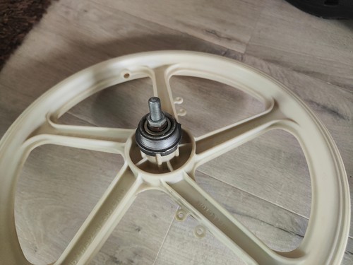 White rear 75 - white, x