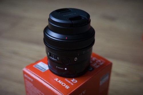 Sony 40mm g - 40mm, lens