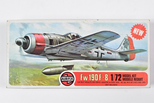 Vintage 1974 sealed parts - vintage, bag