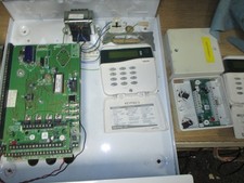 Gardtec 840 Alarm Panel WITH 3 KEYPADS