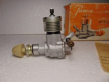 RHYTM 4 Port 2.5cc Airplane