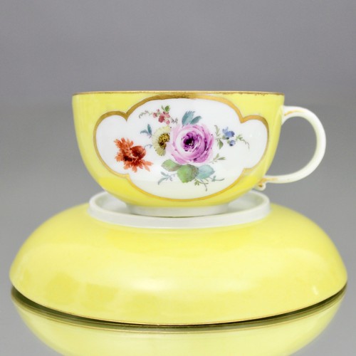 Meissen around 1760 tea - 1760:, cup