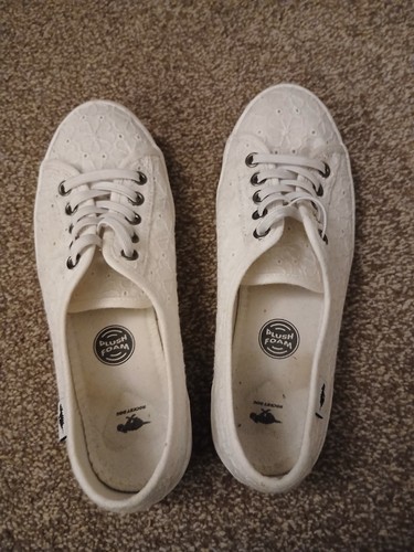 Size white rocket dog - white,