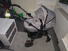Silver Cross Pioneer Pram