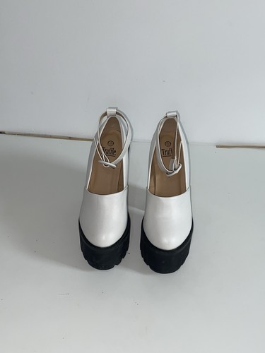 Truffle white platform mary - white,