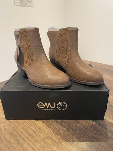 Emu ankle boot bnwt - emu,