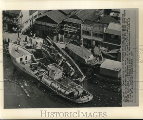 1960 press photo damaged - 1960,