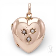 A HEART OF GOLD Antique 1907