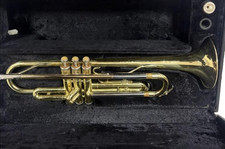 Yamaha YTR-2320E Bb trumpet. In Case