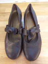Riva Brown Mary Jane style Leather  Court Shoes Size 6 EU 39