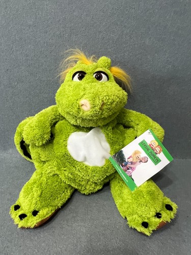 Living puppets filippo dragon - puppets,