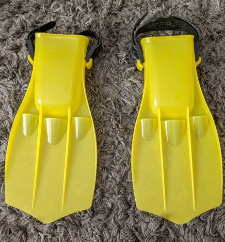 Yellow swimming flippers fits - swimming,