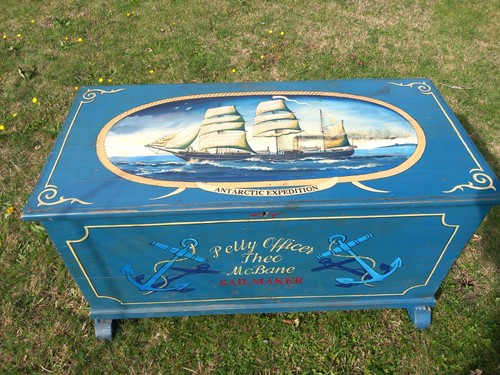 Antique painted pine - , blanket