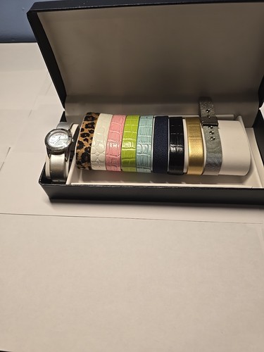 Watch with extra bracelet - with,