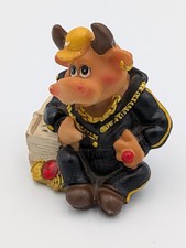 Highland Cow Bull Statue Ornament Funny Decor Theme Figurine Gift