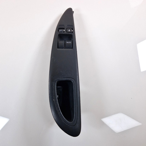 Nissan primera p12 window - primera,