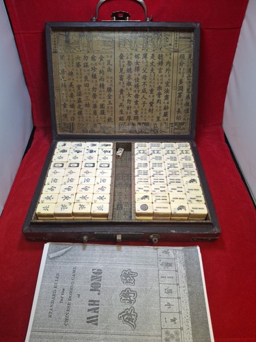 Vintage mahjong set - vintage, tiles