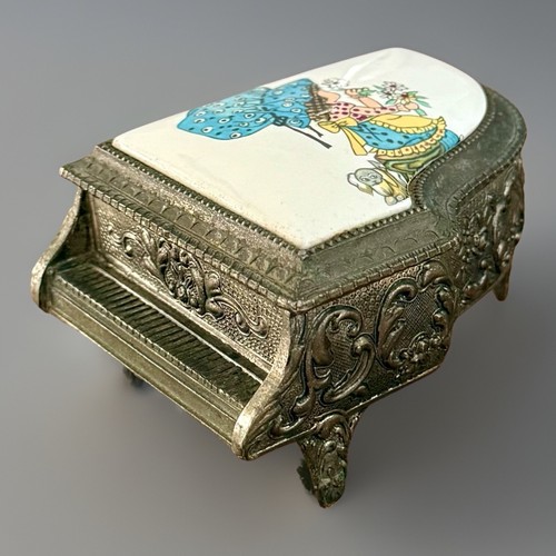 Vintage holly hobbie porcelain - holly,