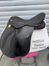 17.5 Black Wintec Pro With Cair  Adjustable Gullet. Narrow To Extra Wide