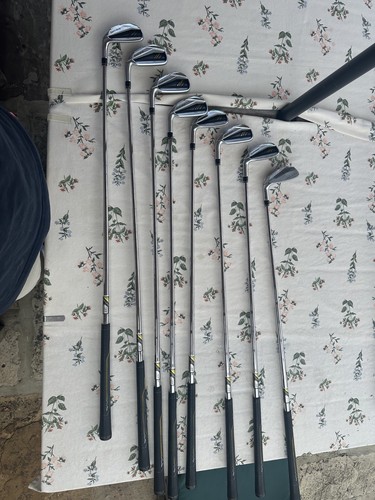 Taylormade rocketbladez irons - rocketbladez,