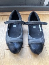 Clark’s School Girl Shoes Size 1 1/2 F UK Size Black