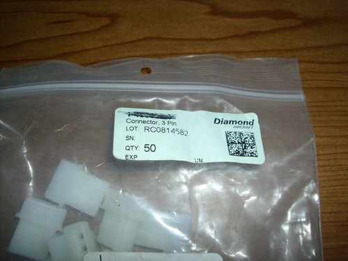 Diamond aircraft pin - diamond, 3-pin