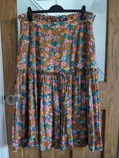 Wyse Saskia Ditsy Skirt Camel, Pink, Teal, Excel Con Pockets, Flat Front Elastic